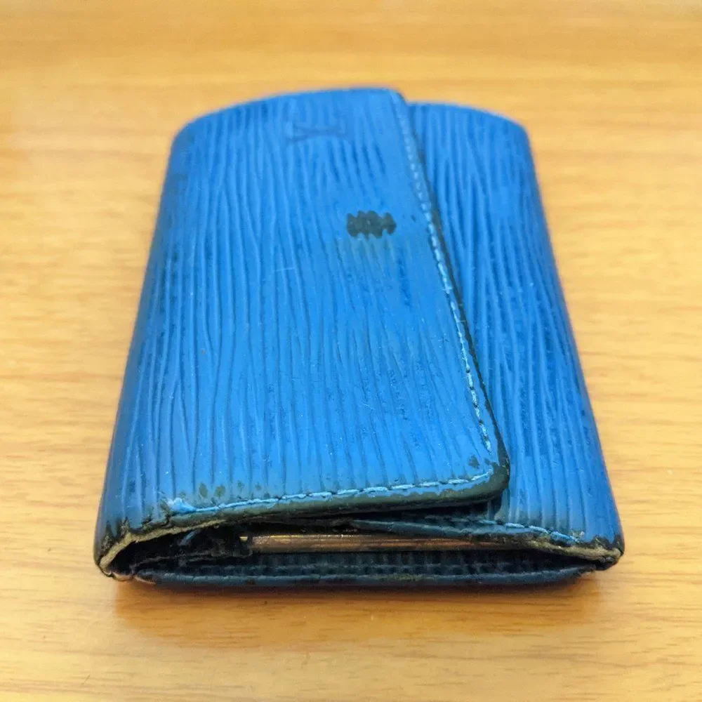 Louis Vuitton Epi Key Holder/Wallet #889💥PRICE DROP💥